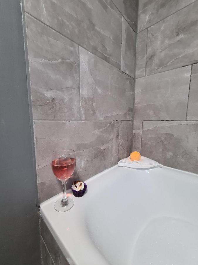 Coopers, Ground Floor Apartment With 2 Bedrooms And 2 Bathrooms Within A Georgian Listed Building Burton-upon-Trent Luaran gambar